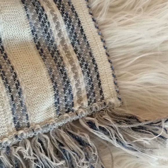 💞LUCKY BRAND 💞Line in Love💞M/L poncho - Picture 12 of 12